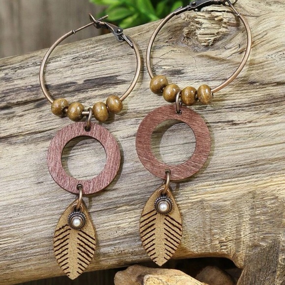 Jewelry - Circle & Bead Leaf Charm Decor Drop Dangle Earrings